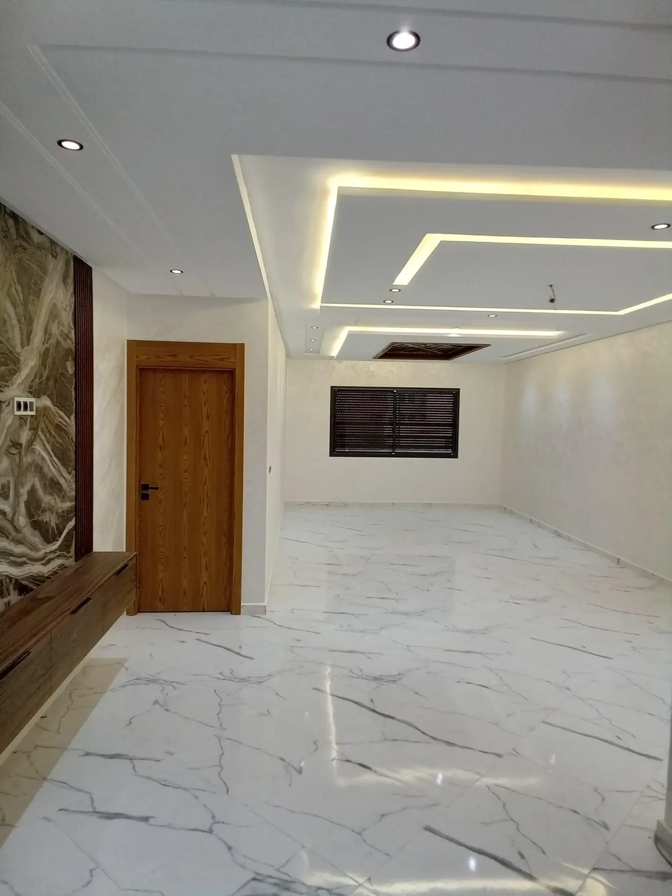 Living Room — Elammari