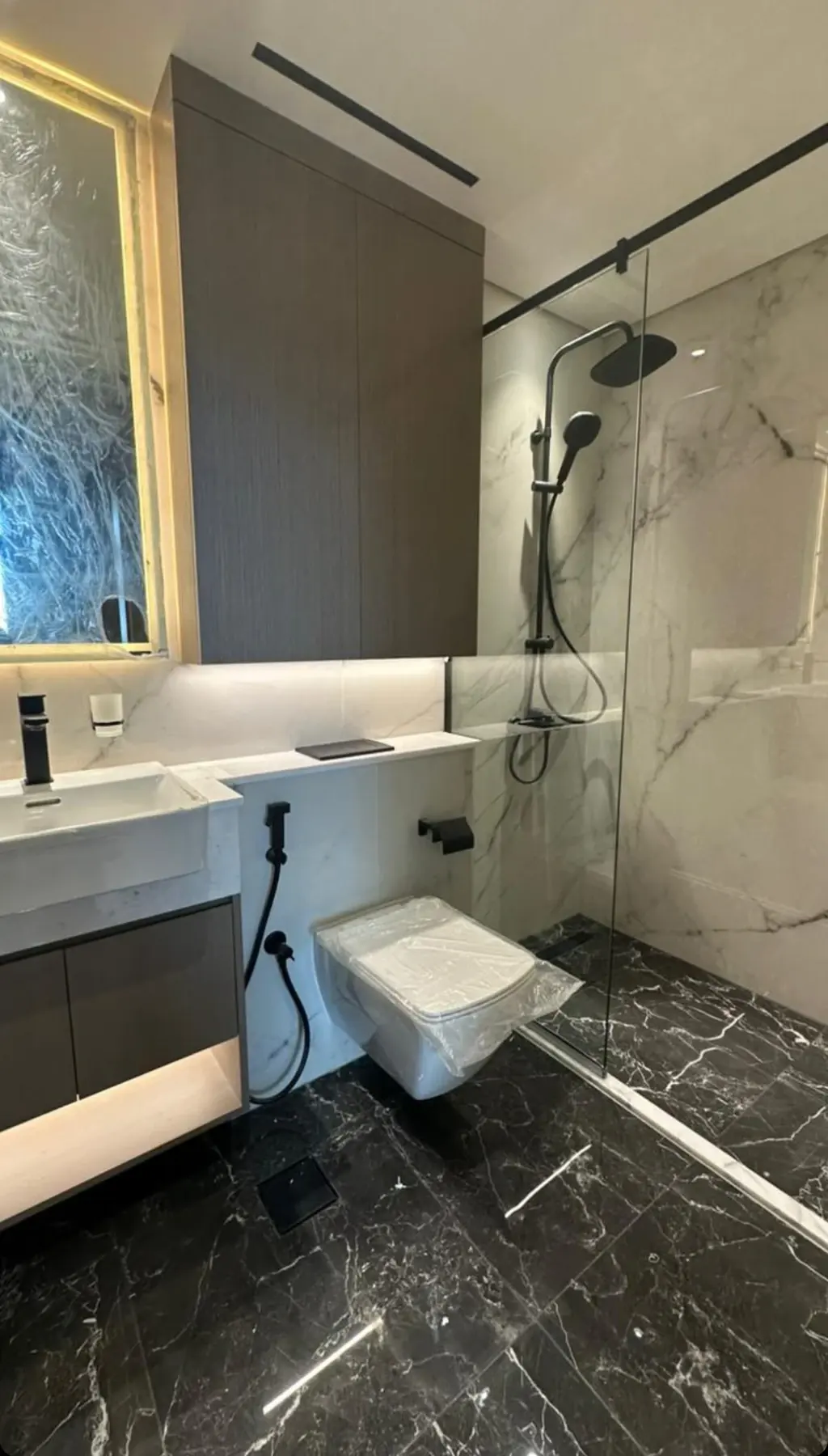 Bathroom — Elammari