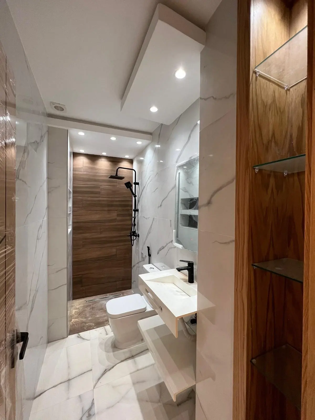Bathroom — Elammari
